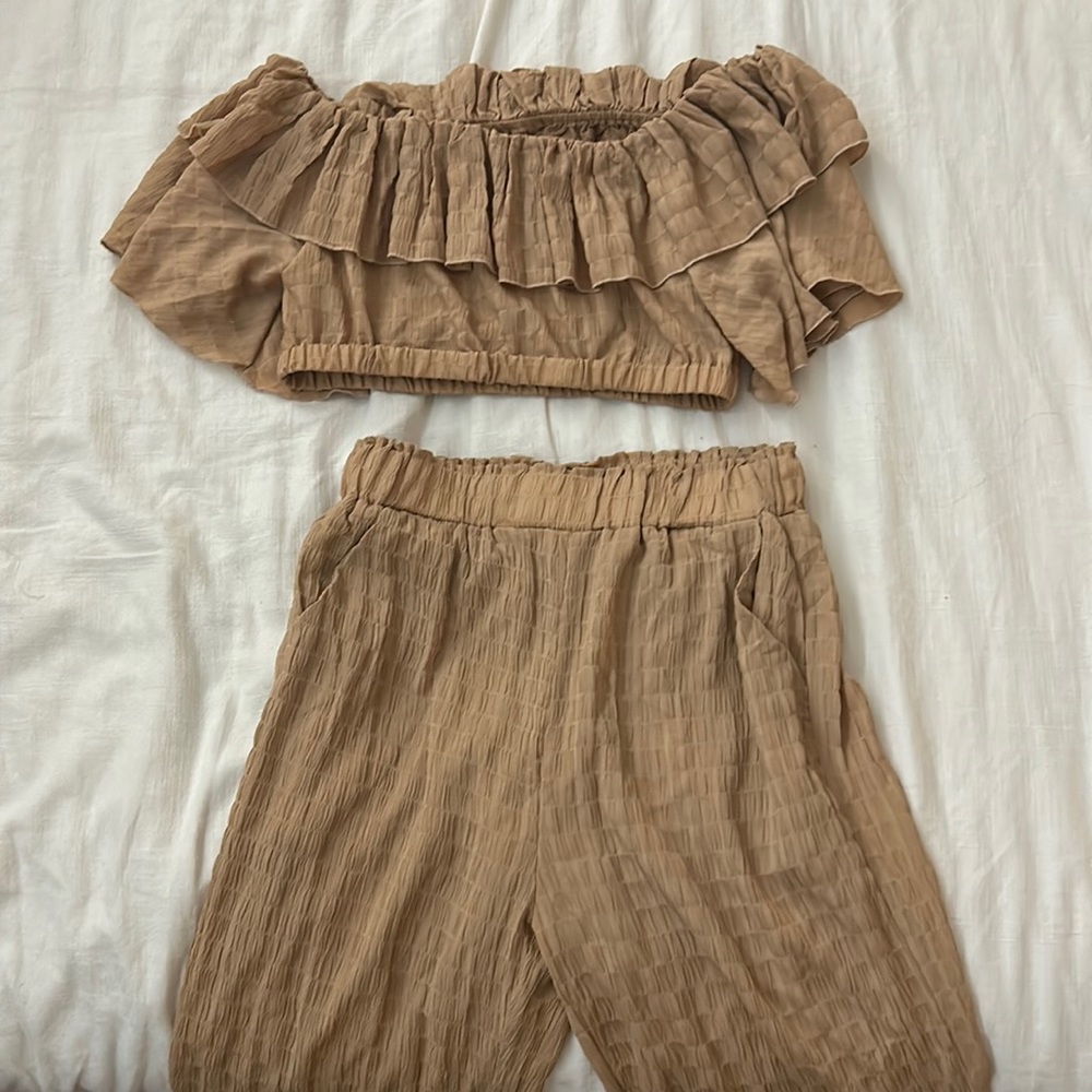 SHEIN Tan Set Size Medium